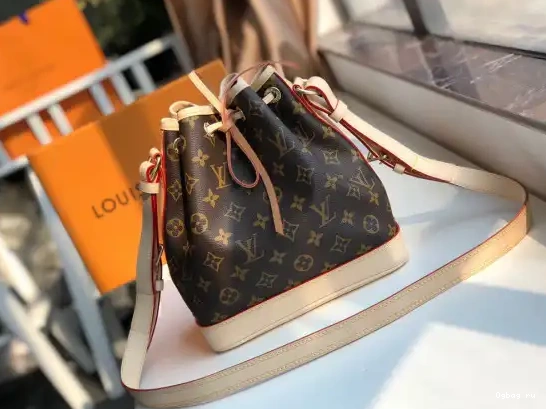 NOE BB VUITTON LOUIS 0427